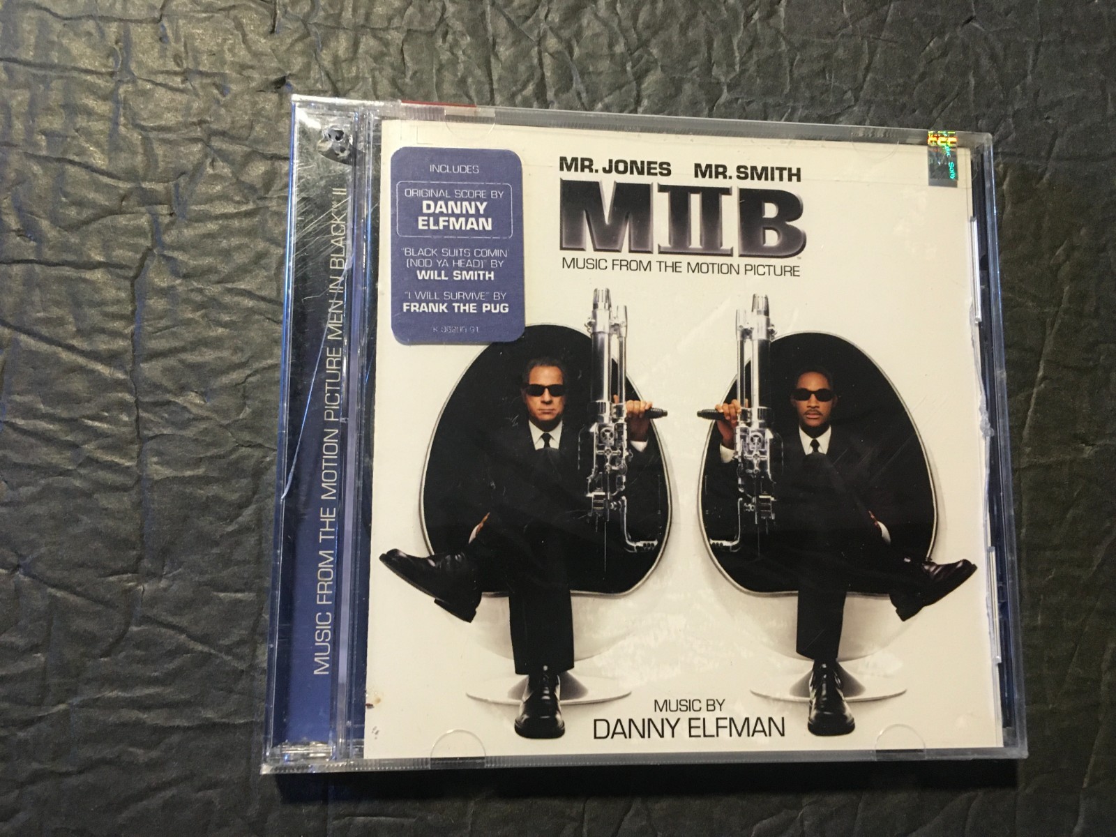 Men In Black II MIB 2 Brand New (Case Has Crack And Hole Through Case)