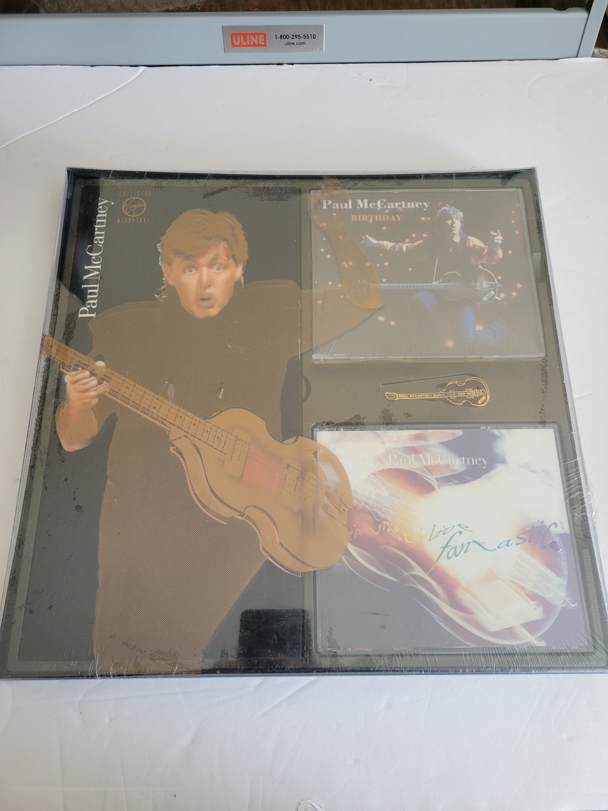 Paul McCartney Tripping the Live Fantastic Limited Edition Box Set 2xCD + Pin UK