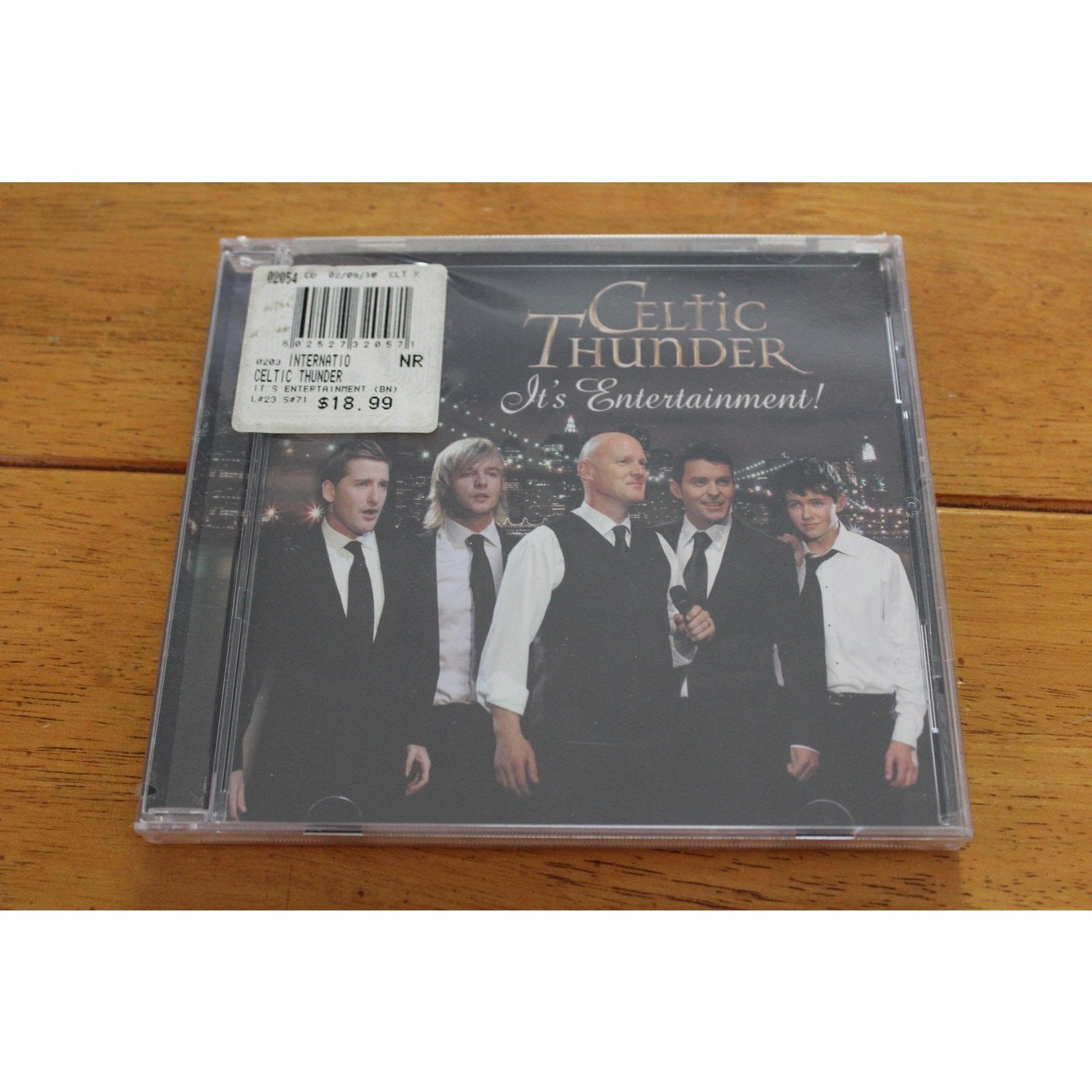 Celtic Thunder CD It’s Entertainment! Pop Rock Vocal Group Barnes & Noble New