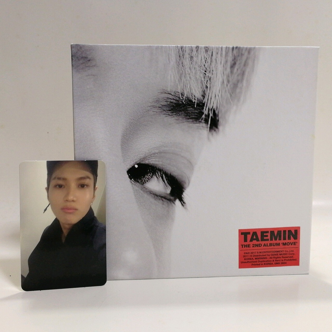 CD Taemin from SHINee Korea 2nd Album MOVE with Photocard
