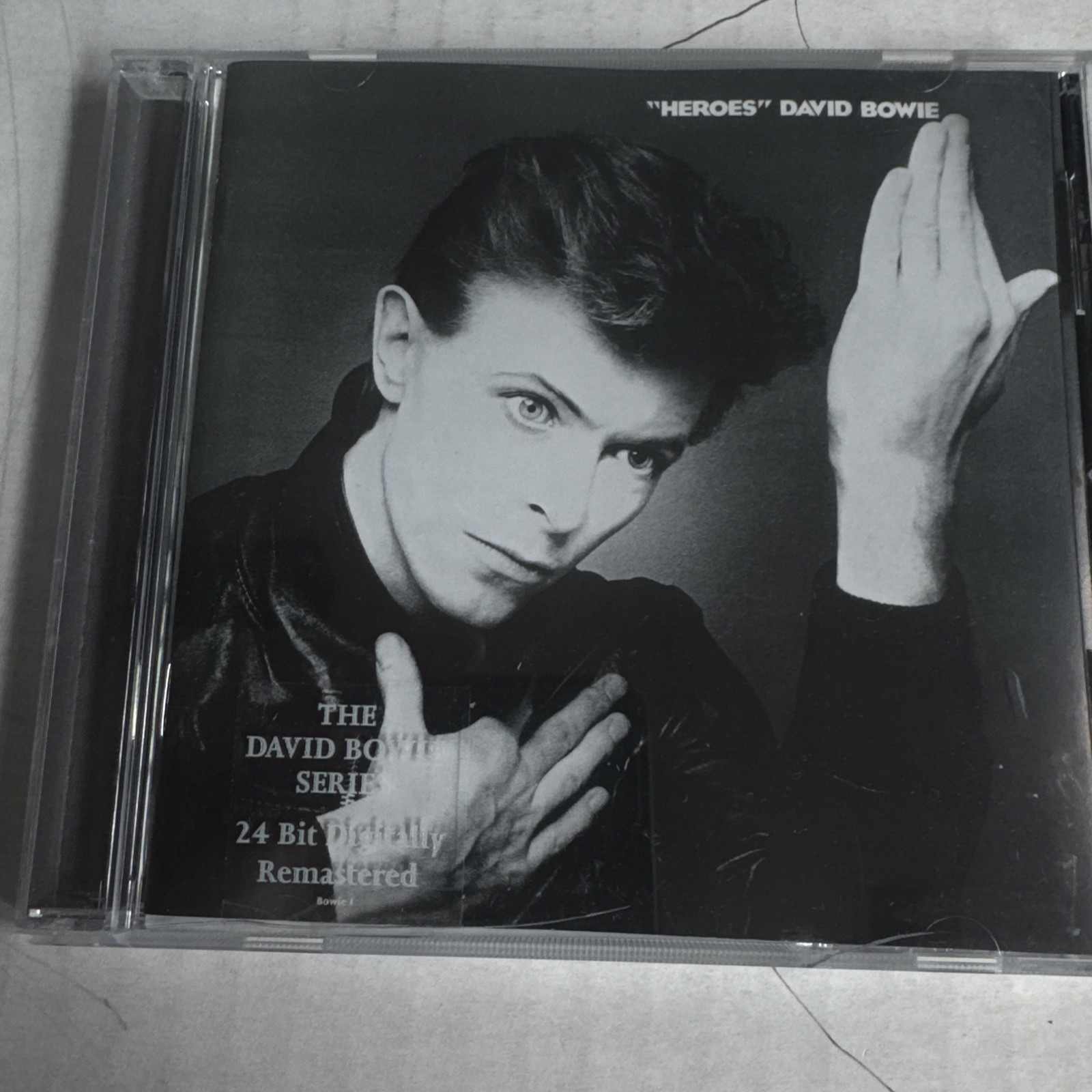 DAVID BOWIE – HEROES – 24 BIT REMASTERED CD 1990 EMI UK MINT/MINT played once!