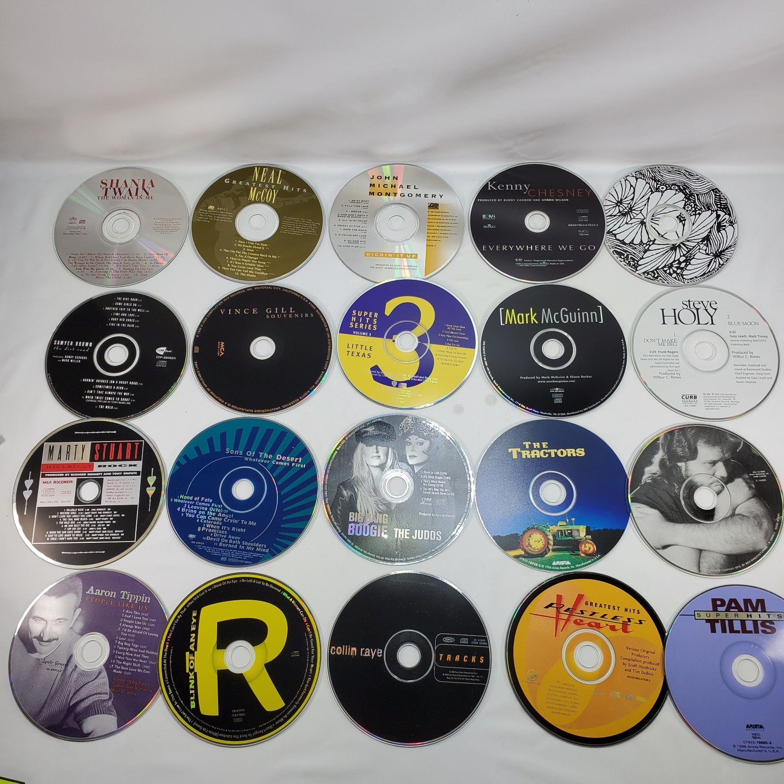 Lot of 20 Random COUNTRY Audio CDs Loose NO CASES- Actual Items Shown – VG Cond