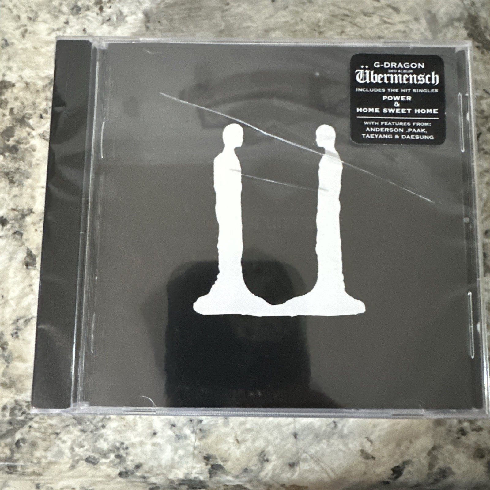 New G-Dragon Übermensch (White Version) (CD) Album Cracked Jewel Case